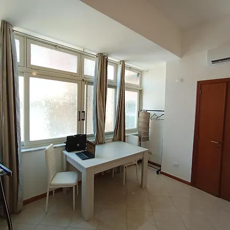 Monolocale Libertà Appartement *